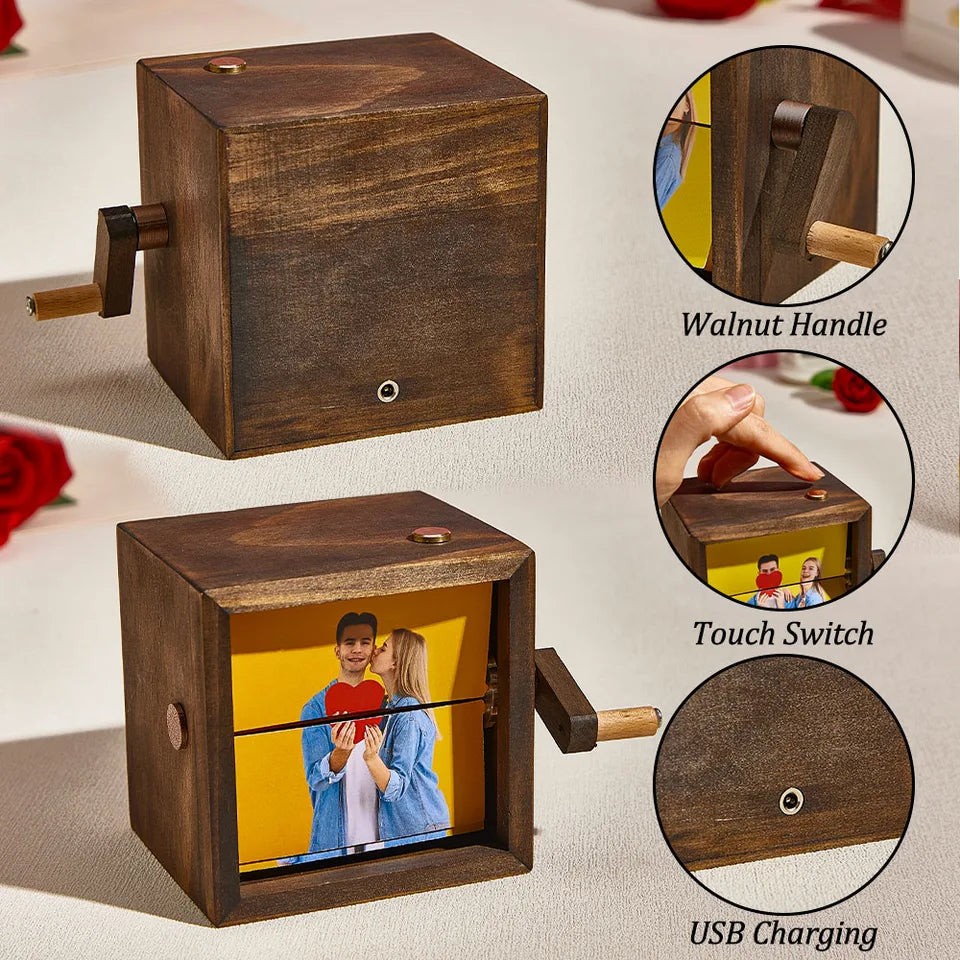 Crank Photo Box