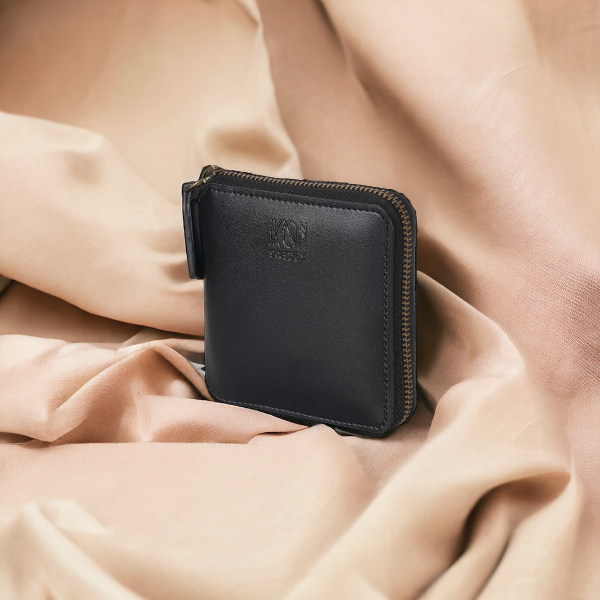 Kivik Small Zip Wallet-1