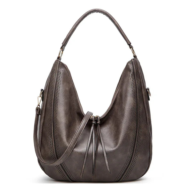 Trendy Retro Large Capacity Tote Shoulder Bag Tassel Hollow One-Shoulder Bag Women's Handbag