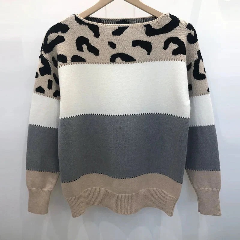 Långärmad stickad tröja med leopardmönster