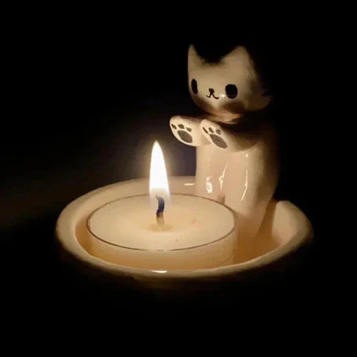 Söt kattljusstake - Katt vid lägerelden